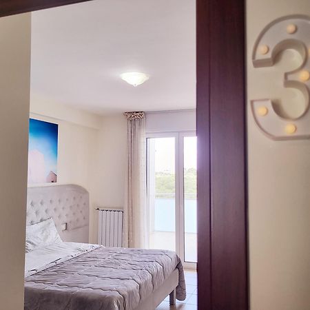 B&B Waltanna Airport Бари Экстерьер фото