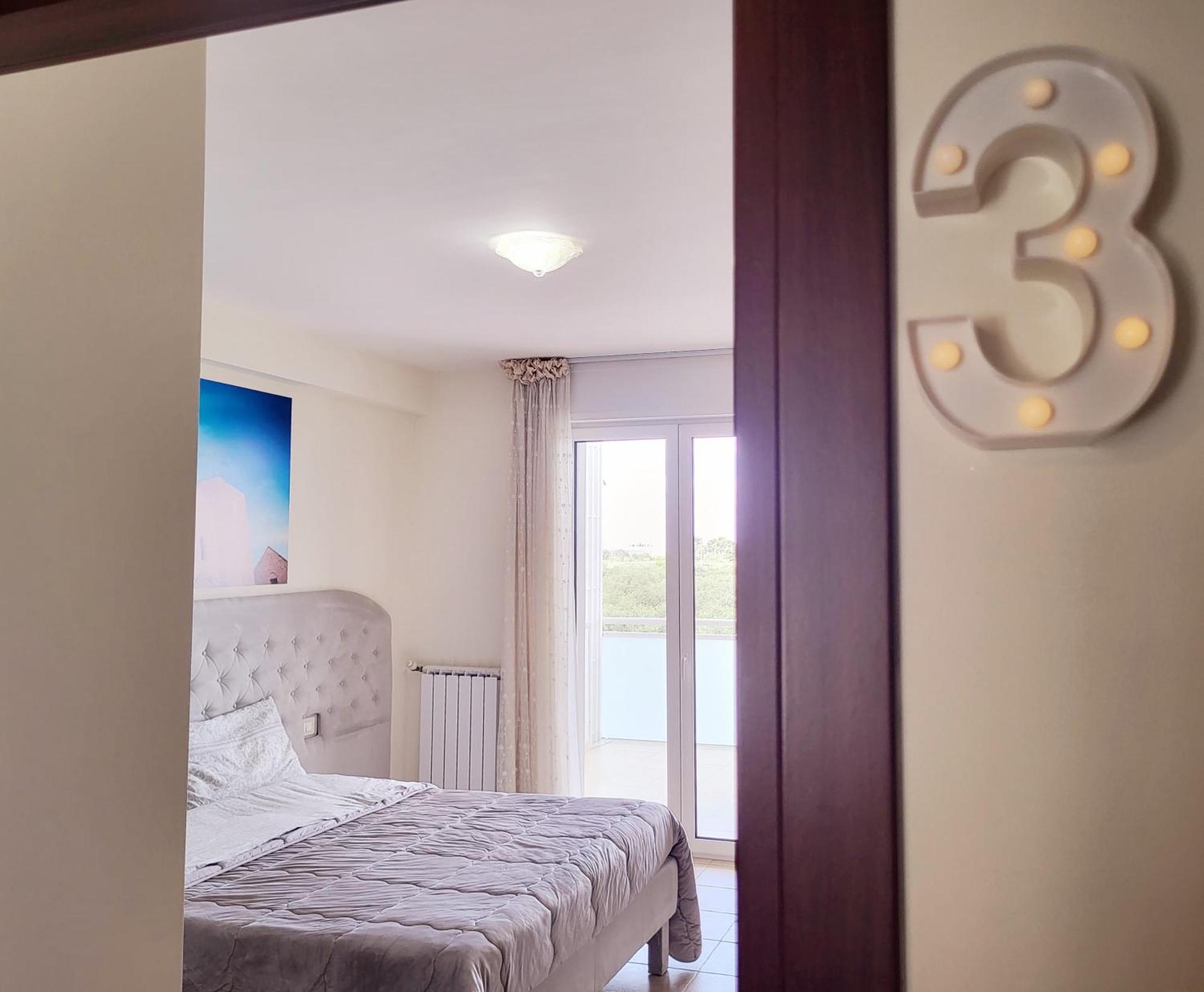 B&B Waltanna Airport Бари Экстерьер фото